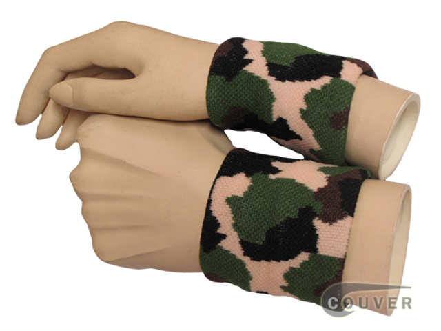 camo wristbands zoomed view